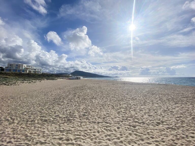 La spiaggia, L'Attico Blu a Valledoria